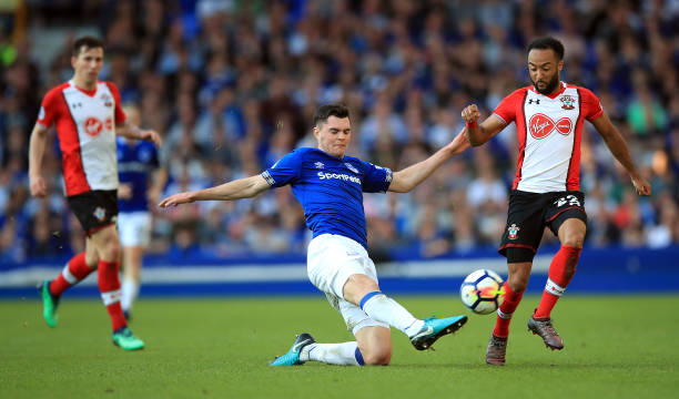 家豪门对他 家豪门对他